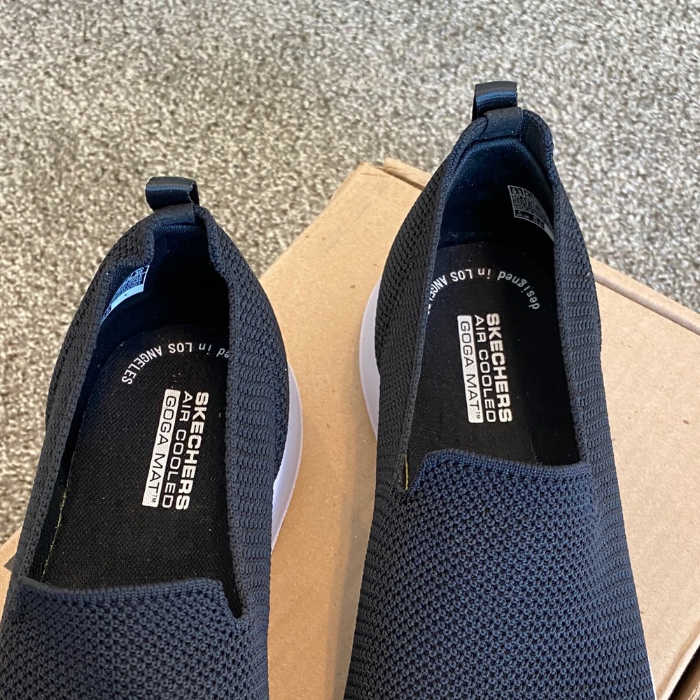 Skechers Women's Black Slip-On Air Cooled GOGA Mat Athletic Shoes - Picture 4 of 7